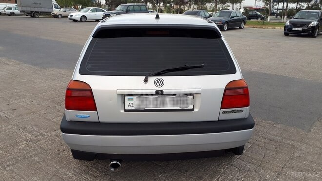 Volkswagen Golf 1996, 216,000 km - 2.0 л - Sumqayıt