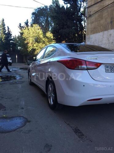 Hyundai Elantra 2011, 120,000 km - 1.8 l - Bakı