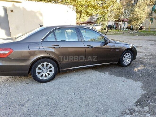 Mercedes E 220 2009, 191,000 km - 2.2 l - Bakı