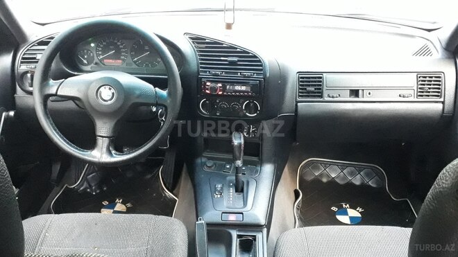 BMW 318 1992, 245,163 km - 1.9 l - Sumqayıt