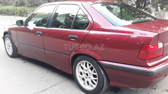 BMW 318 1992, 245,163 km - 1.9 l - Sumqayıt