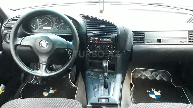 BMW 318 1992, 245,163 km - 1.9 l - Sumqayıt