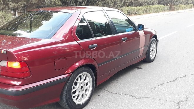 BMW 318 1992, 245,163 km - 1.9 l - Sumqayıt
