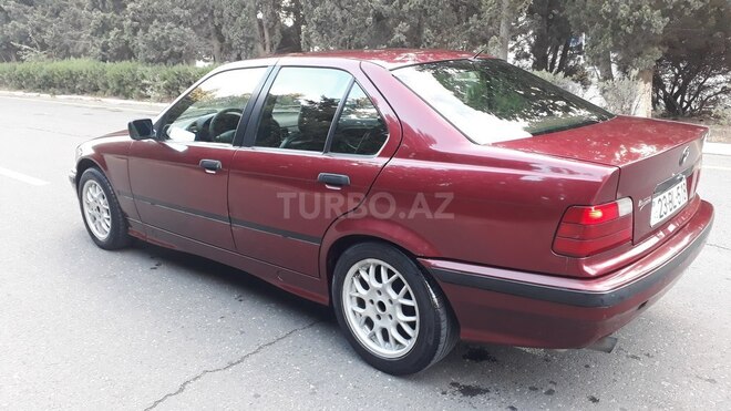 BMW 318 1992, 245,163 km - 1.9 l - Sumqayıt