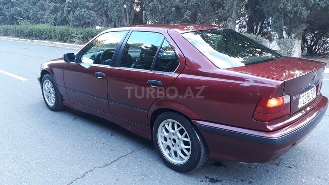BMW 318 1992, 245,163 km - 1.9 l - Sumqayıt