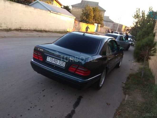 Mercedes E 320 1996, 295,000 km - 3.2 л - Şirvan
