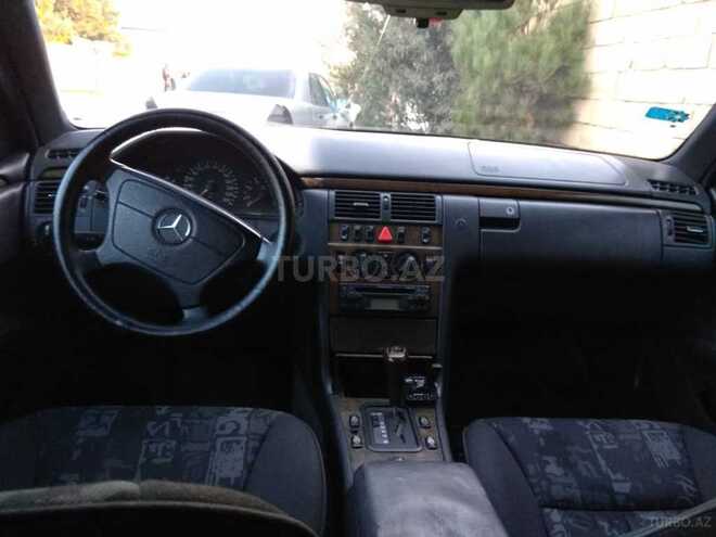 Mercedes E 320 1996, 295,000 km - 3.2 л - Şirvan
