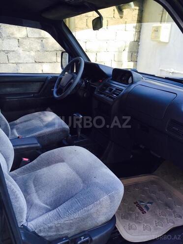 Mitsubishi Pajero 1996, 275,000 km - 2.8 l - Bakı