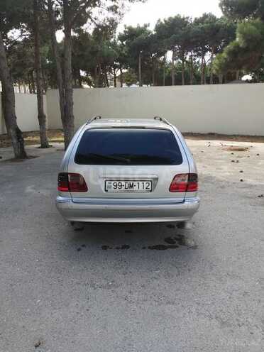 Mercedes E 220 2001, 359,000 km - 2.2 л - Bakı