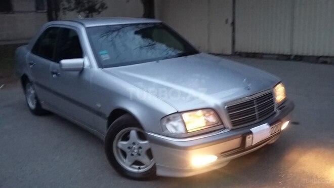 Mercedes C 220 1998, 280,000 km - 2.2 l - Bakı