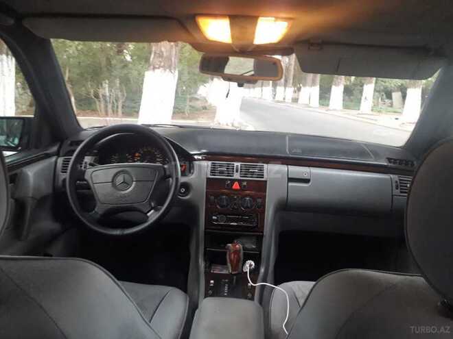 Mercedes E 230 1996, 360,000 km - 2.3 l - Sumqayıt