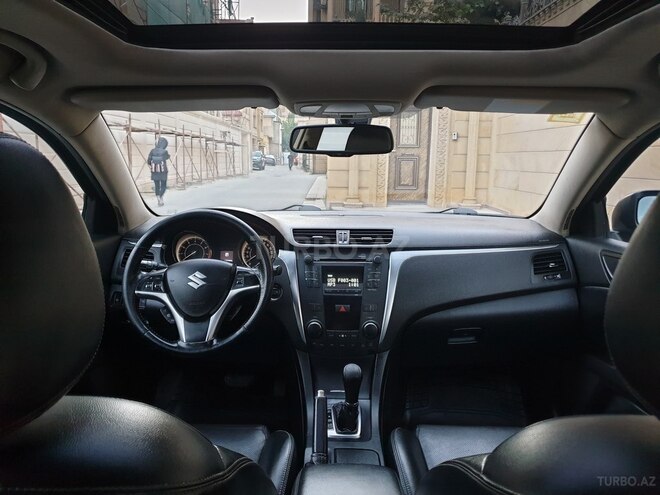 Suzuki Kizashi 2010, 134,000 km - 2.4 л - Bakı
