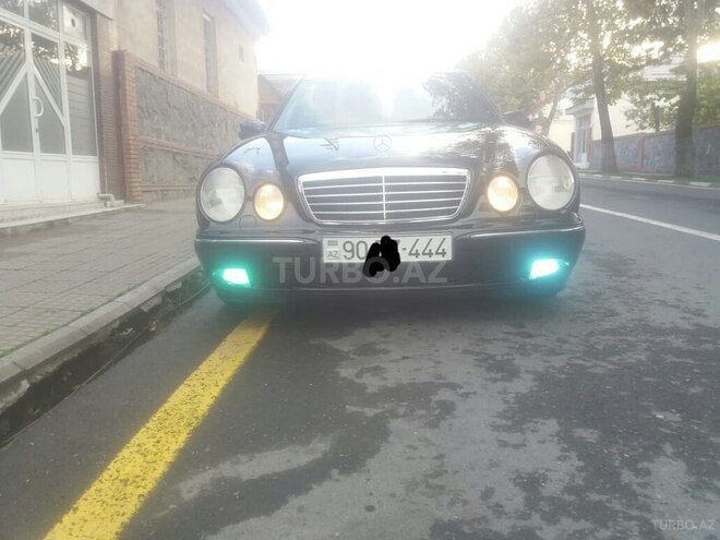 Mercedes E 270 2000, 486,000 km - 2.7 l - Qax