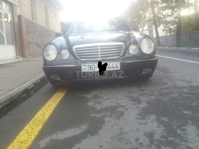 Mercedes E 270 2000, 486,000 km - 2.7 l - Qax