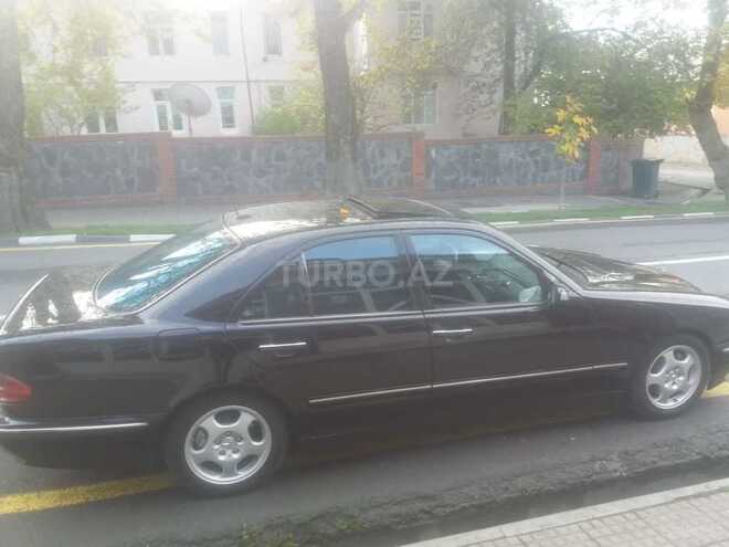 Mercedes E 270 2000, 486,000 km - 2.7 l - Qax