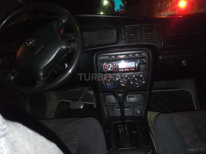 Opel Vectra 1996, 321,211 km - 1.6 л - Gəncə