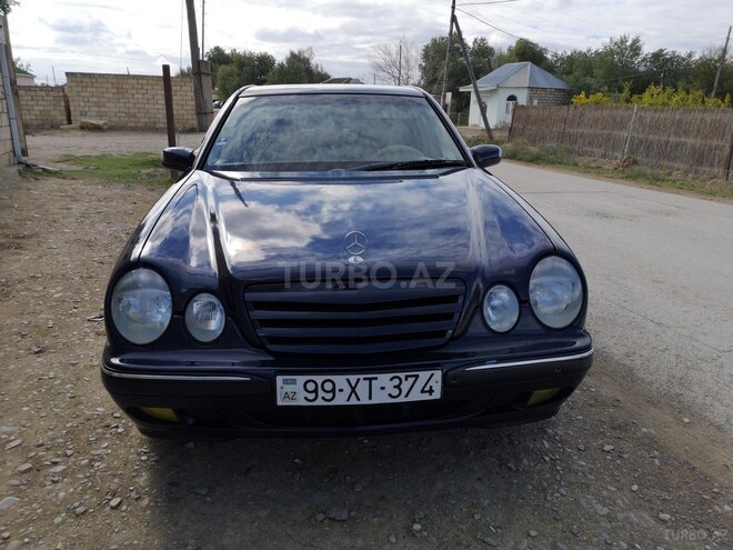 Mercedes E 240 2001, 270,000 km - 2.6 l - Bakı