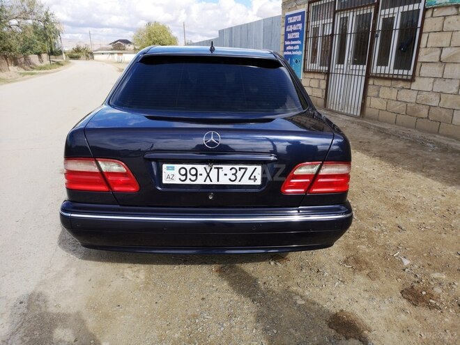 Mercedes E 240 2001, 270,000 km - 2.6 l - Bakı