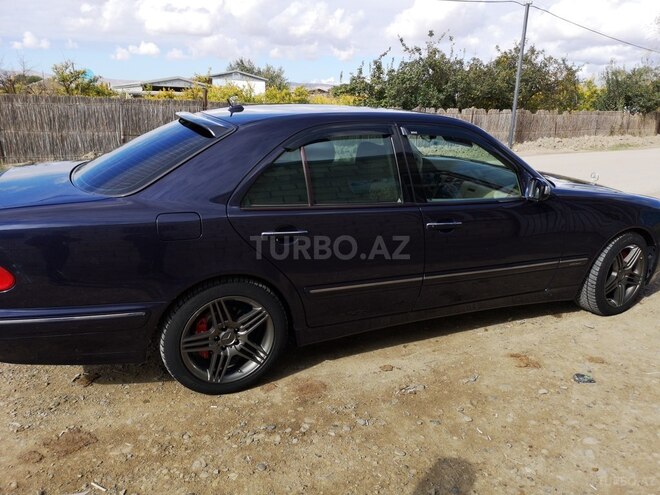 Mercedes E 240 2001, 270,000 km - 2.6 l - Bakı