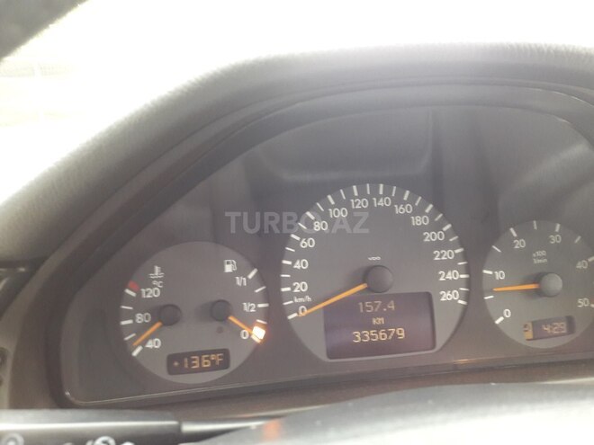 Mercedes E 270 2001, 336,950 km - 2.7 l - Bakı