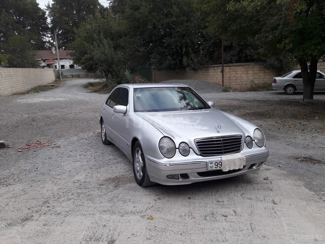 Mercedes E 270 2001, 336,950 km - 2.7 l - Bakı