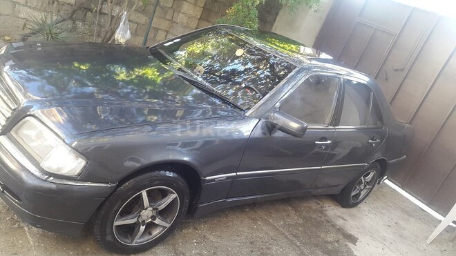 Mercedes C 200 1995, 397,000 km - 2.0 l - Bakı