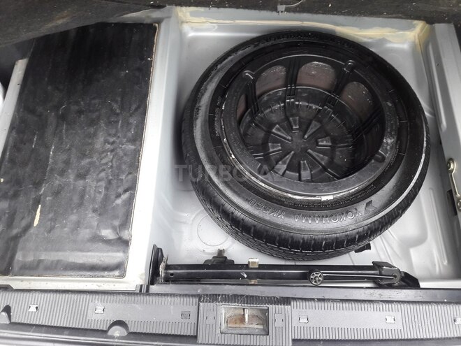 Mercedes E 270 2001, 336,950 km - 2.7 l - Bakı