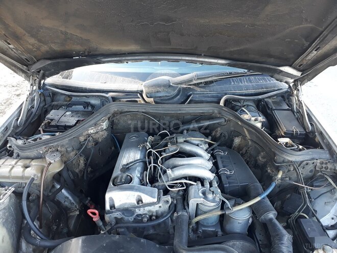 Mercedes E 200 1995, 335,210 km - 2.0 l - Bakı