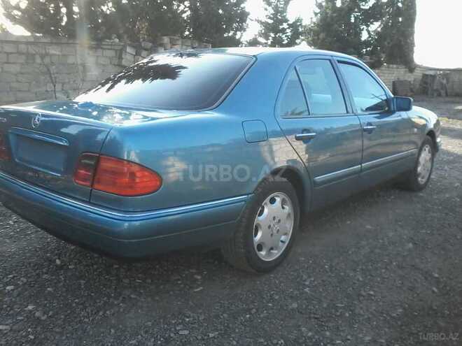 Mercedes E 240 1998, 249,000 km - 2.4 л - 
