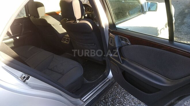 Mercedes E 230 1996, 3,700,000 km - 2.3 l - Zaqatala