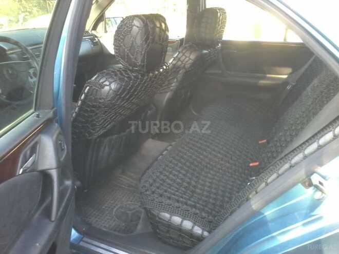 Mercedes E 240 1998, 249,000 km - 2.4 л - 