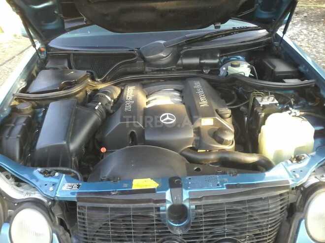 Mercedes E 240 1998, 249,000 km - 2.4 л - 