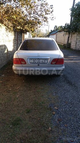 Mercedes E 230 1996, 3,700,000 km - 2.3 l - Zaqatala
