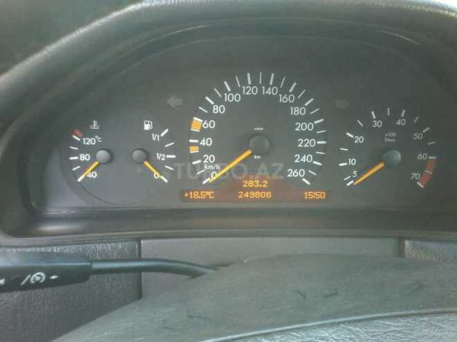 Mercedes E 240 1998, 249,000 km - 2.4 л - 