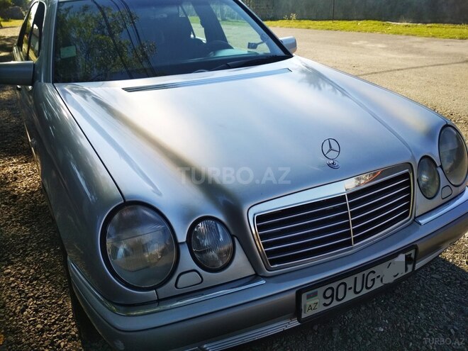 Mercedes E 230 1996, 3,700,000 km - 2.3 l - Zaqatala