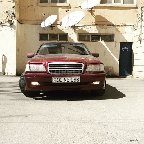 Mercedes C 200 1998, 316,000 km - 2.0 л - Bakı