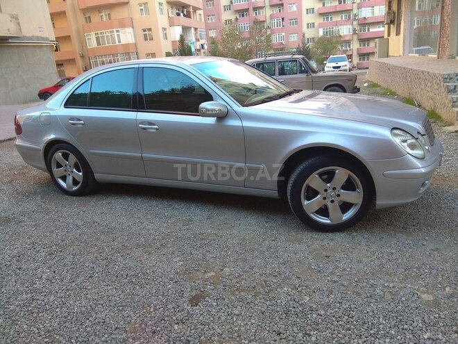 Mercedes E 220 2003, 263,000 km - 2.2 л - Bakı