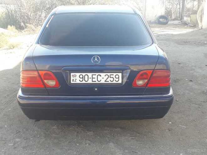 Mercedes E 230 1996, 355,000 km - 2.3 l - Sumqayıt
