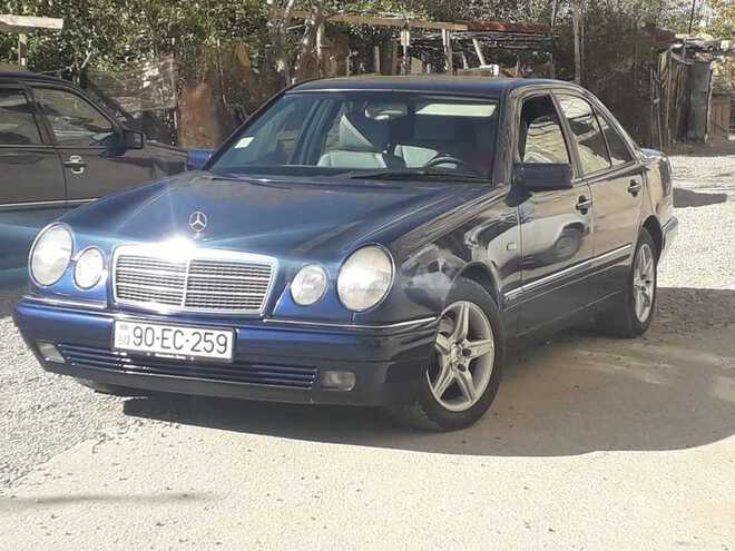 Mercedes E 230 1996, 355,000 km - 2.3 l - Sumqayıt