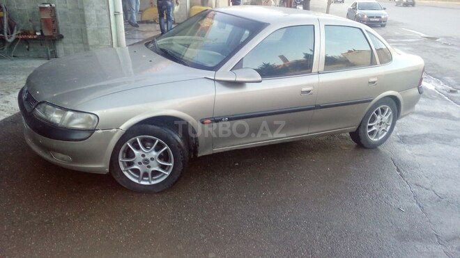 Opel Vectra 1998, 310,000 km - 1.6 l - Bakı