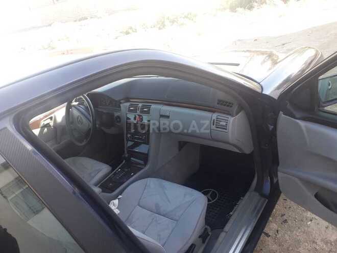 Mercedes E 230 1996, 355,000 km - 2.3 l - Sumqayıt