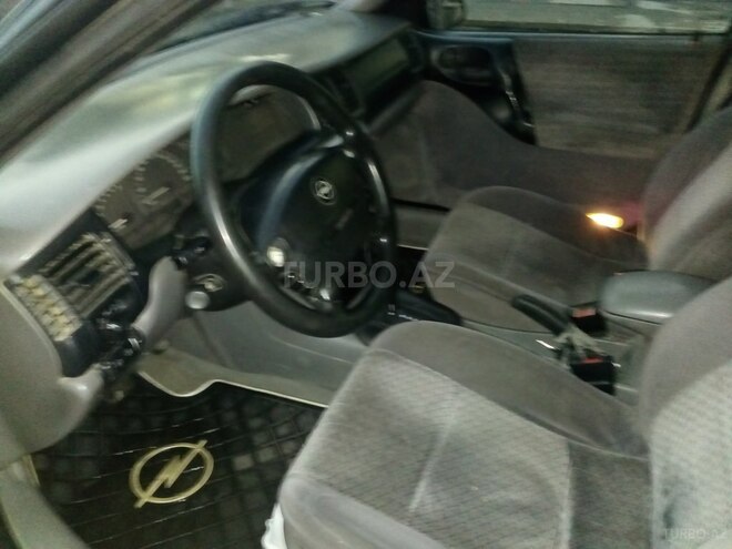 Opel Vectra 1998, 310,000 km - 1.6 l - Bakı