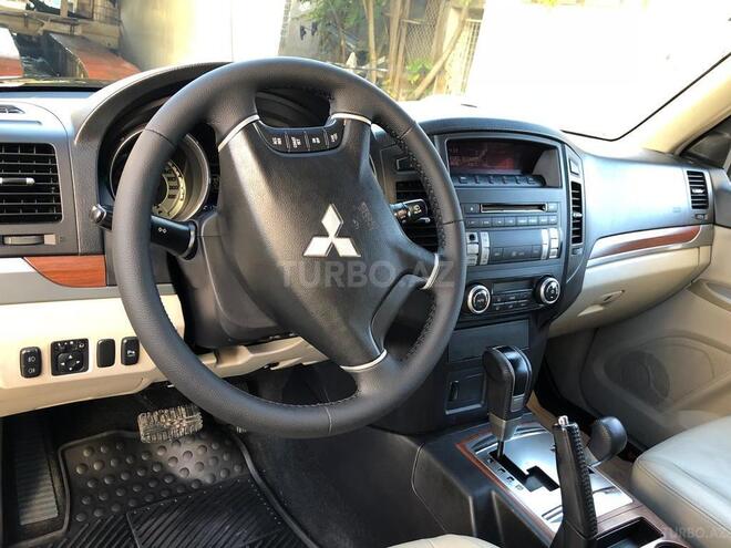 Mitsubishi Pajero 2008, 80,400 km - 3.0 l - Bakı