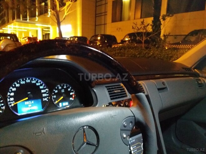 Mercedes E 200 1999, 190,000 km - 0.2 l - Bakı