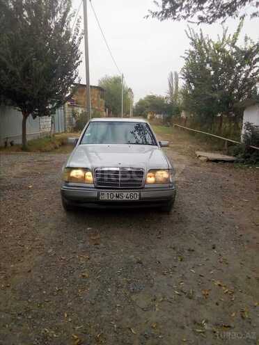 Mercedes E 250 1995, 330,000 km - 2.5 l - Sabirabad