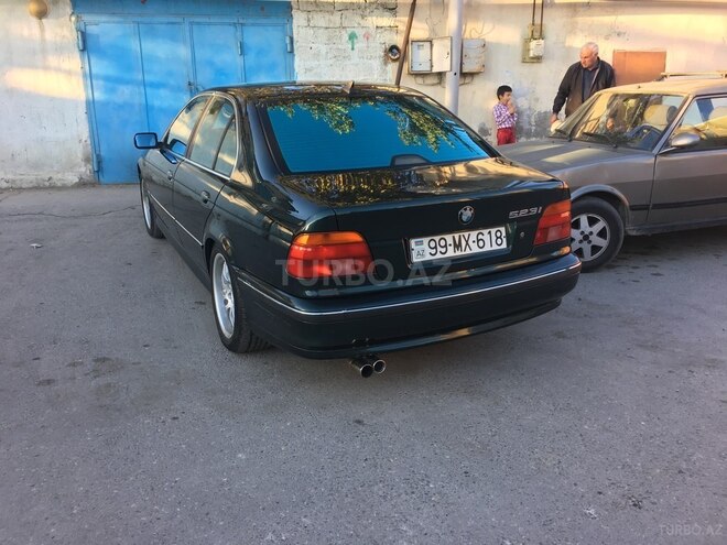 BMW 523 1998, 260,000 km - 2.5 l - Bakı