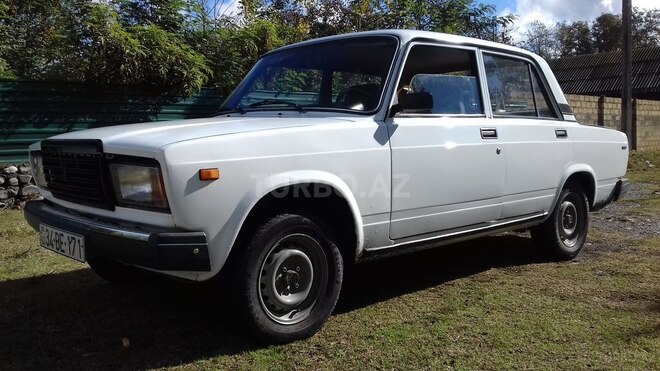 LADA (VAZ) 2107 1999, 123,000 km - 1.6 l - Qax