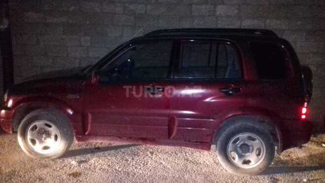Suzuki Grand Vitara 2000, 214,000 km - 2.5 l - Bakı