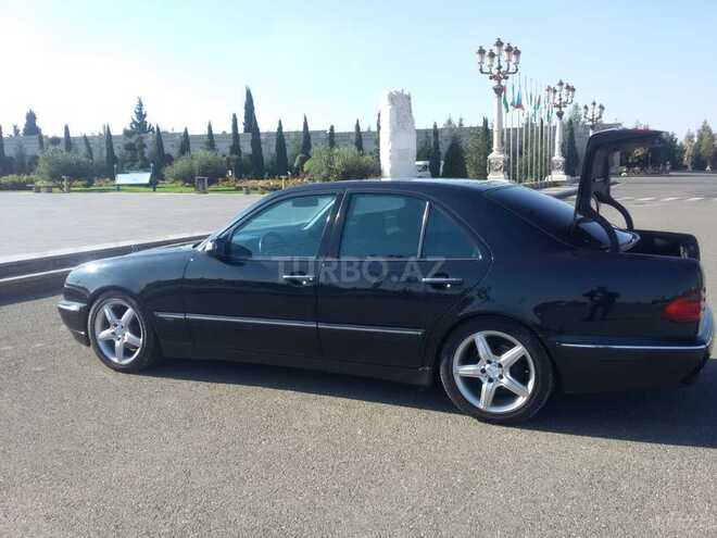 Mercedes E 200 1999, 300,000 km - 2.0 l - Gəncə