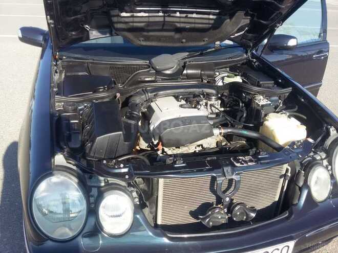 Mercedes E 200 1999, 300,000 km - 2.0 l - Gəncə